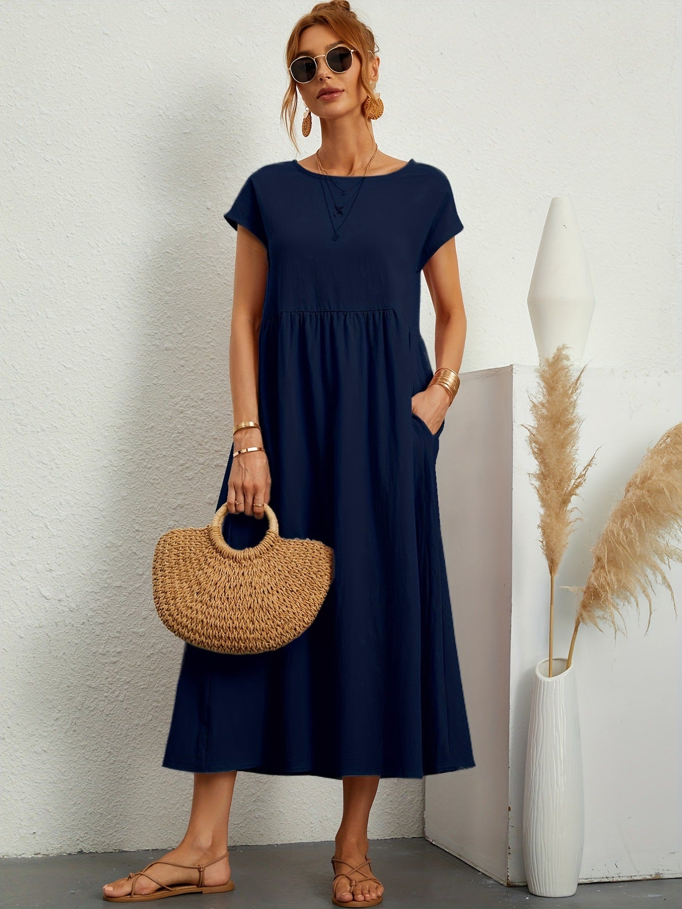 Robe Midi Fluide à Manches Courtes