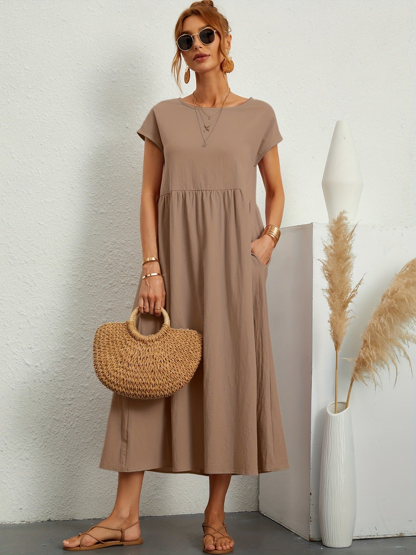Robe Midi Fluide à Manches Courtes