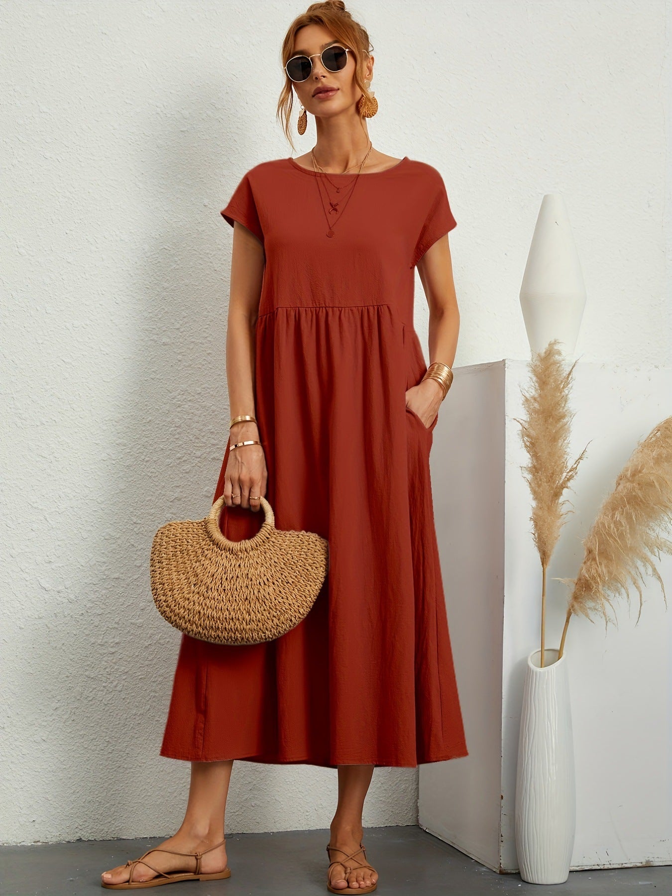 Robe Midi Fluide à Manches Courtes